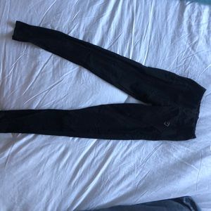 Black gymshark leggings